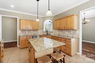 7015 Lenhart Dr, Charlotte, NC 28226 - Photo 13