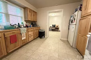 77 Maple Rd, Spruce Pine, NC 28777 - Photo 3