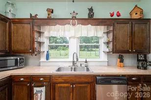 744 S Grove St Ext, Lincolnton, NC 28092 - Photo 7