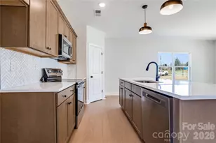 4659 Garys Pl, Crouse, NC 28033 - Photo 5