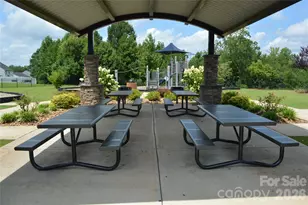 7218 Cuddington Dr, Charlotte, NC 28215 - Photo 41