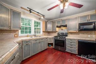 1124 Threatt St, Lancaster, SC 29720 - Photo 11