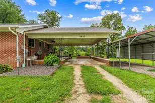 8647 US 221 Hwy N, Marion, NC 28752 - Photo 3