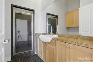 710 W Trade St, Charlotte, NC 28202 - Photo 13