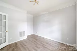 5011 Elementary View Dr, Charlotte, NC 28269 - Photo 7