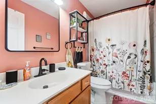 13901 Kings Carriage Ln, Charlotte, NC 28278 - Photo 29