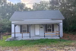 102 York St, Clover, SC 29710 - Photo 1