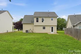 908 Lakehill Rd, Charlotte, NC 28214 - Photo 39