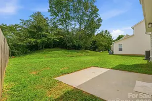 908 Lakehill Rd, Charlotte, NC 28214 - Photo 35