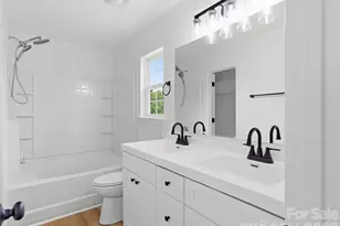 908 Lakehill Rd, Charlotte, NC 28214 - Photo 21