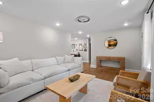 1036 Cutler Pl, Charlotte, NC 28205 - Photo 5