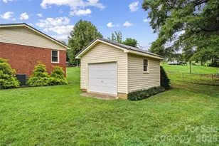 205 Cliffside Dr, Kannapolis, NC 28081 - Photo 5