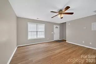 1057 19th St NE, Hickory, NC 28601 - Photo 9