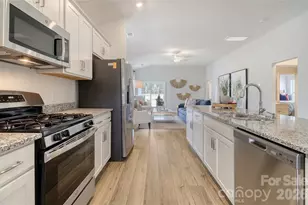 4016 Juno Dr, Charlotte, NC 28215 - Photo 13