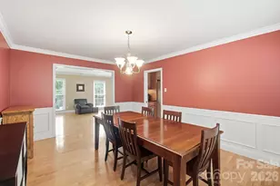 201 Wainsley Pl, Matthews, NC 28105 - Photo 15