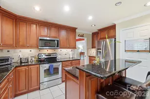 201 Wainsley Pl, Matthews, NC 28105 - Photo 19