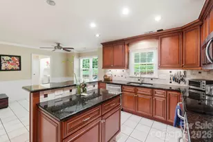 201 Wainsley Pl, Matthews, NC 28105 - Photo 17