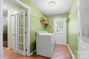 140 Eastwood Dr, Statesville, NC 28625 - Photo 15