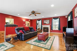 140 Eastwood Dr, Statesville, NC 28625 - Photo 9