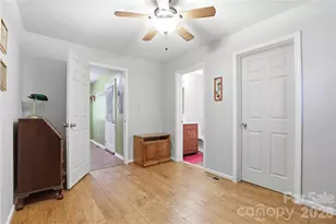 140 Eastwood Dr, Statesville, NC 28625 - Photo 11