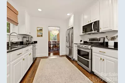 1642 Providence Road, Charlotte, NC 28207 - Photo 21