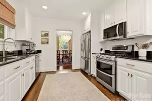 1642 Providence Rd, Charlotte, NC 28207 - Photo 21