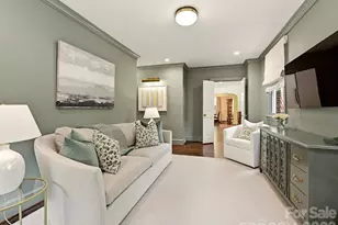 1642 Providence Rd, Charlotte, NC 28207 - Photo 9