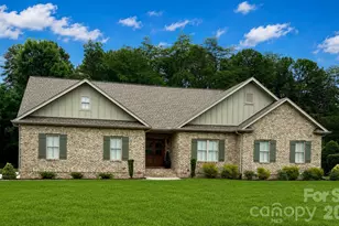 2474 Gateway Ln, Lincolnton, NC 28092 - Photo 1