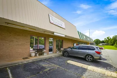 135 Fairway Shopping Center Street, Hudson, NC 28638 - Photo 3