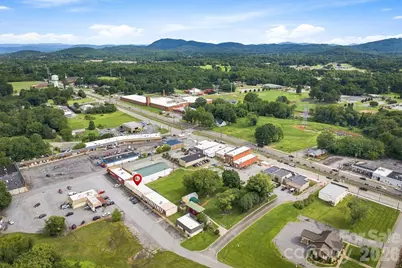 135 Fairway Shopping Center Street, Hudson, NC 28638 - Photo 21