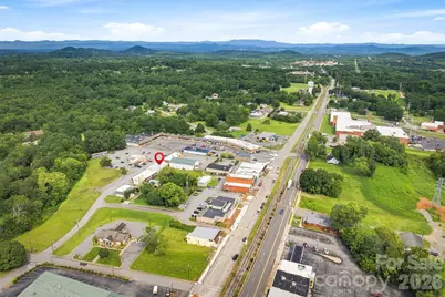 135 Fairway Shopping Center Street, Hudson, NC 28638 - Photo 19