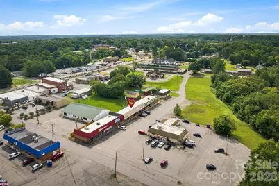 135 Fairway Shopping Center Street, Hudson, NC 28638 - Photo 23