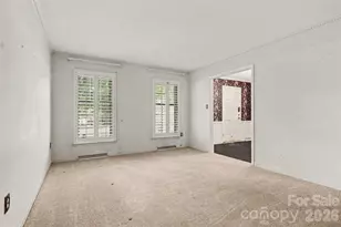 4221 Bridgewood Ln, Charlotte, NC 28226 - Photo 5