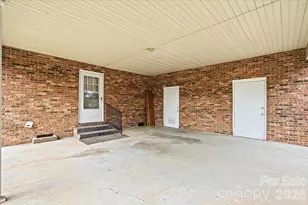 816 Clinton Ave, Lancaster, SC 29720 - Photo 15
