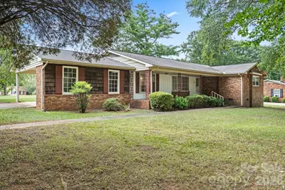 816 Clinton Avenue, Lancaster, SC 29720 - Photo 3