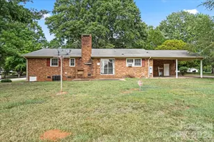 816 Clinton Ave, Lancaster, SC 29720 - Photo 17