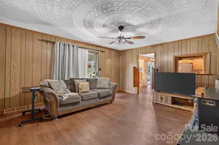 3040 E Maiden Rd, Maiden, NC 28650 - Photo 15