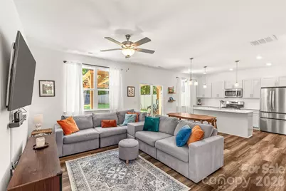 1913 Marlwood Circle, Charlotte, NC 28227 - Photo 5