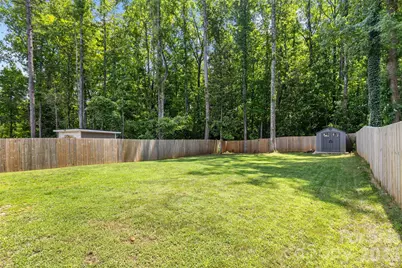 1913 Marlwood Circle, Charlotte, NC 28227 - Photo 35