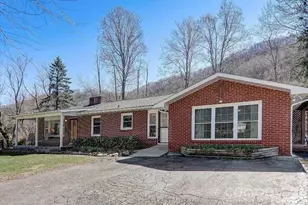 2541 Dellwood Rd, Waynesville, NC 28786 - Photo 1