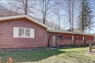 2541 Dellwood Rd, Waynesville, NC 28786 - Photo 3