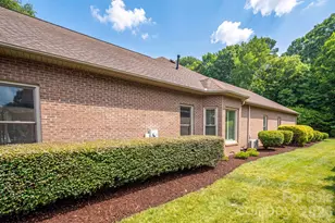 725 Hanna Woods Dr, Cramerton, NC 28032 - Photo 39