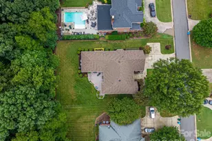 725 Hanna Woods Dr, Cramerton, NC 28032 - Photo 43