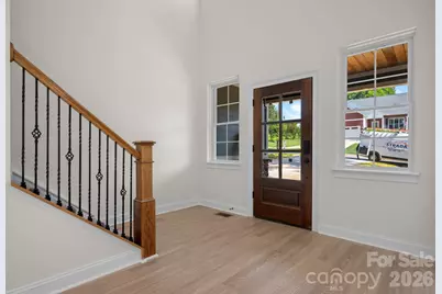 3821 54th Avenue NE, Hickory, NC 28601 - Photo 5