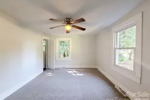 164 E Waterlynn Rd, Mooresville, NC 28117 - Photo 9
