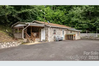 1755 F M McLean Place, Lenoir, NC 28645 - Photo 5