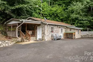 1755 F M McLean Pl, Lenoir, NC 28645 - Photo 5