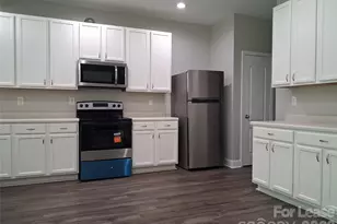 8214 Deodora Cedar Ln, Charlotte, NC 28215 - Photo 7