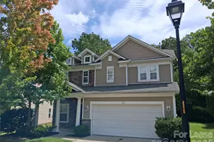 8214 Deodora Cedar Ln, Charlotte, NC 28215 - Photo 1