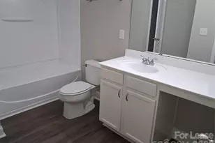 8214 Deodora Cedar Ln, Charlotte, NC 28215 - Photo 9